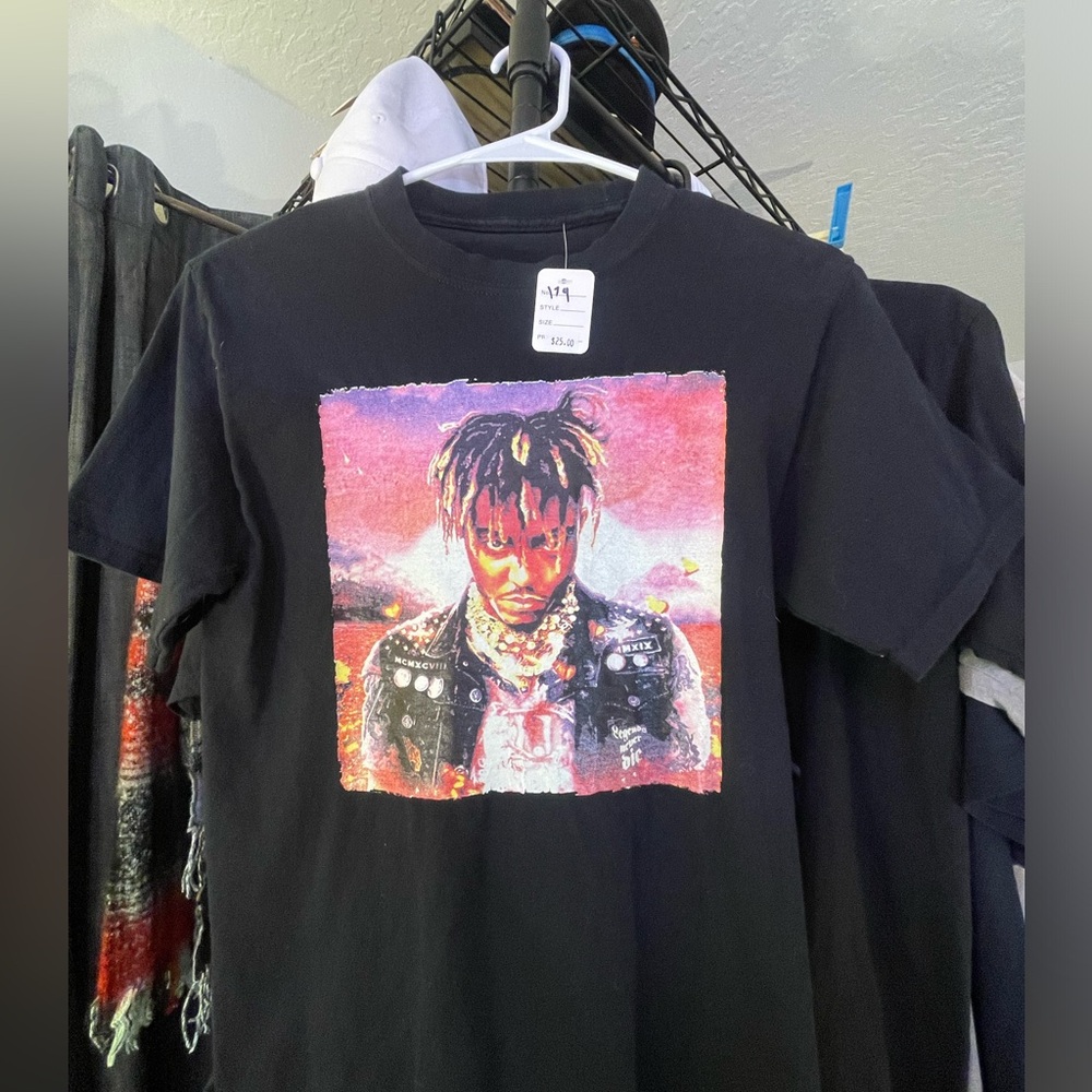 Black T-Shirt Juice World